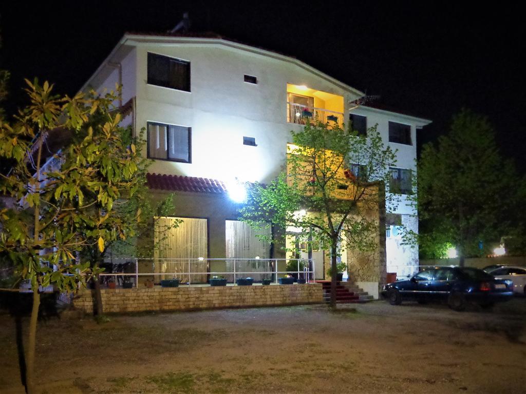 Hotel Viktoria Tirana Mjull-Bethore Exterior foto